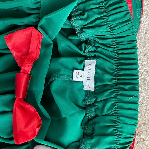 Festive and fun Christmas skirt. - Picture 3 of 3